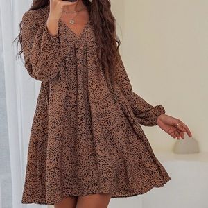 Allover print bishop sleeve smock dress